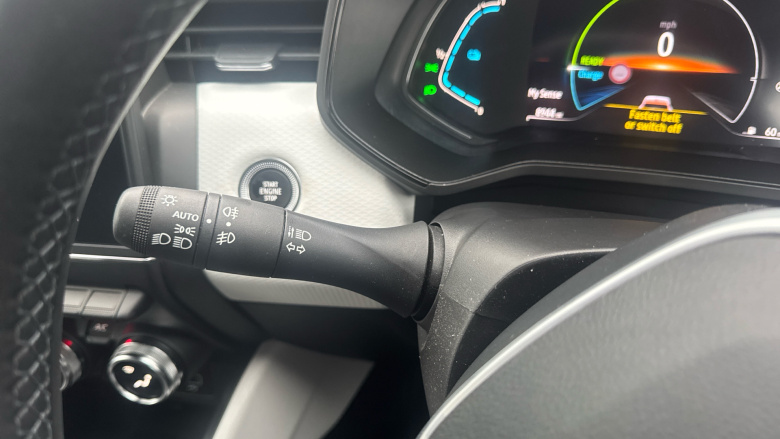 Renault Clio 1.6 E-TECH full hybrid 145 Techno 5dr Auto Hybrid Hatchback